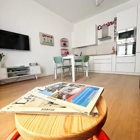 Casa Lanterna Mamaisongenova Genua