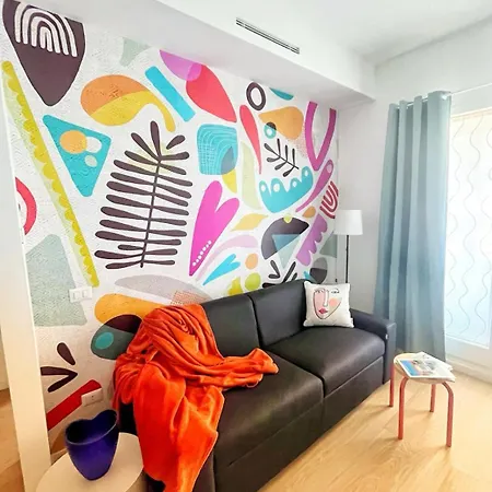 Casa Lanterna Mamaisongenova * Genova